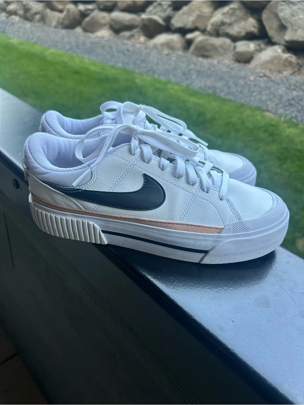 Nike Women’s Court Legacy Platform